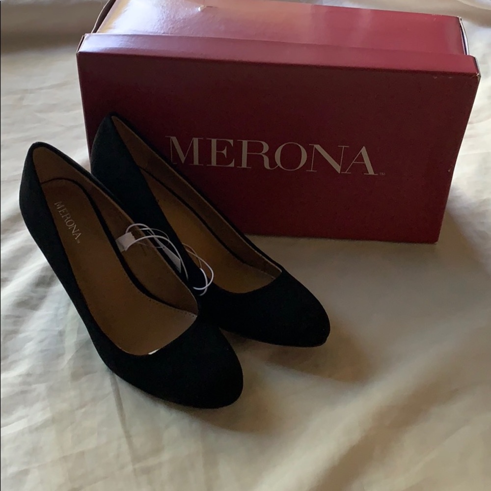 Black America “Darcy” Wedges NWT